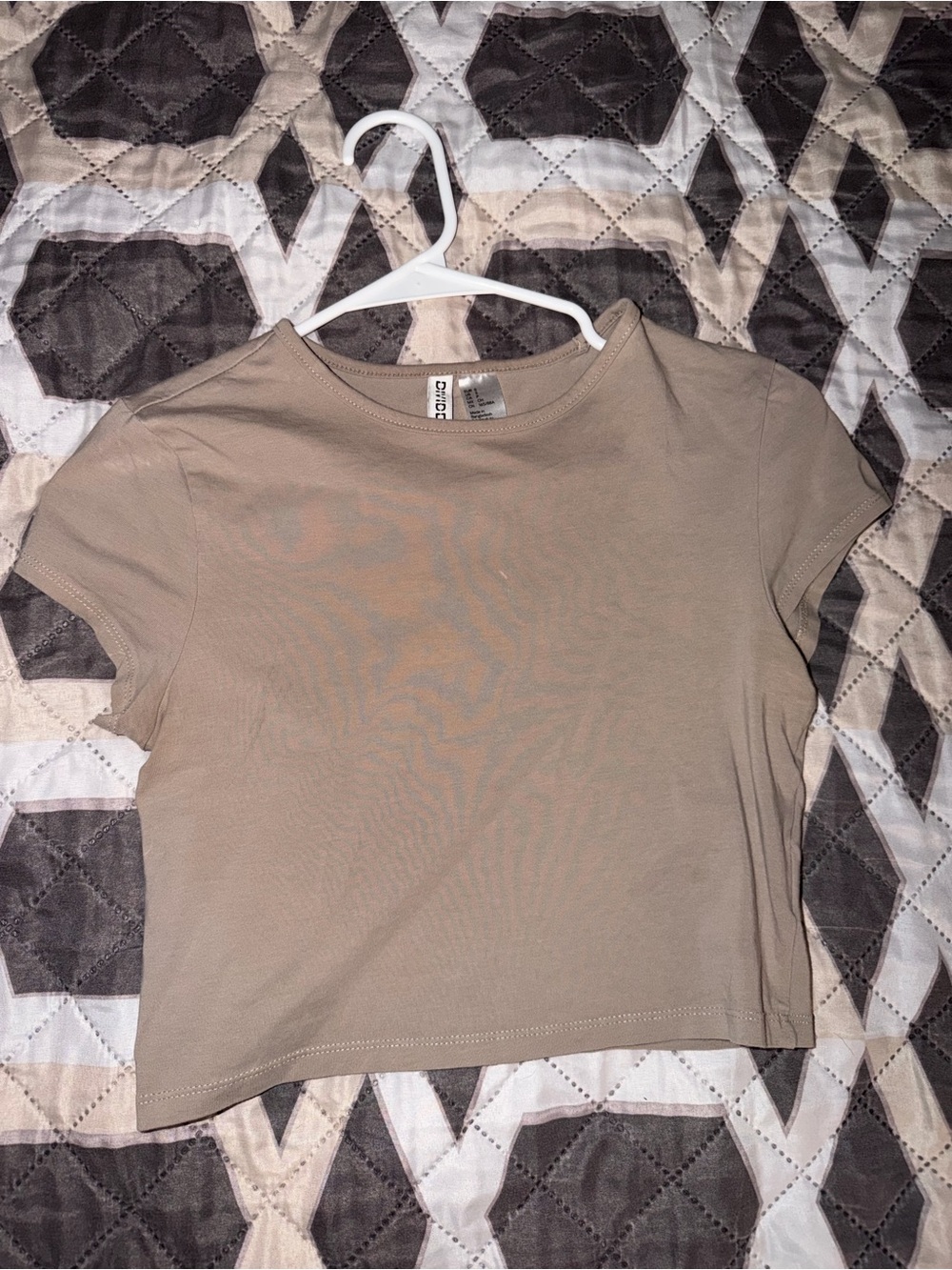 Brandy Melville Beige Short Sleeve Crop Top